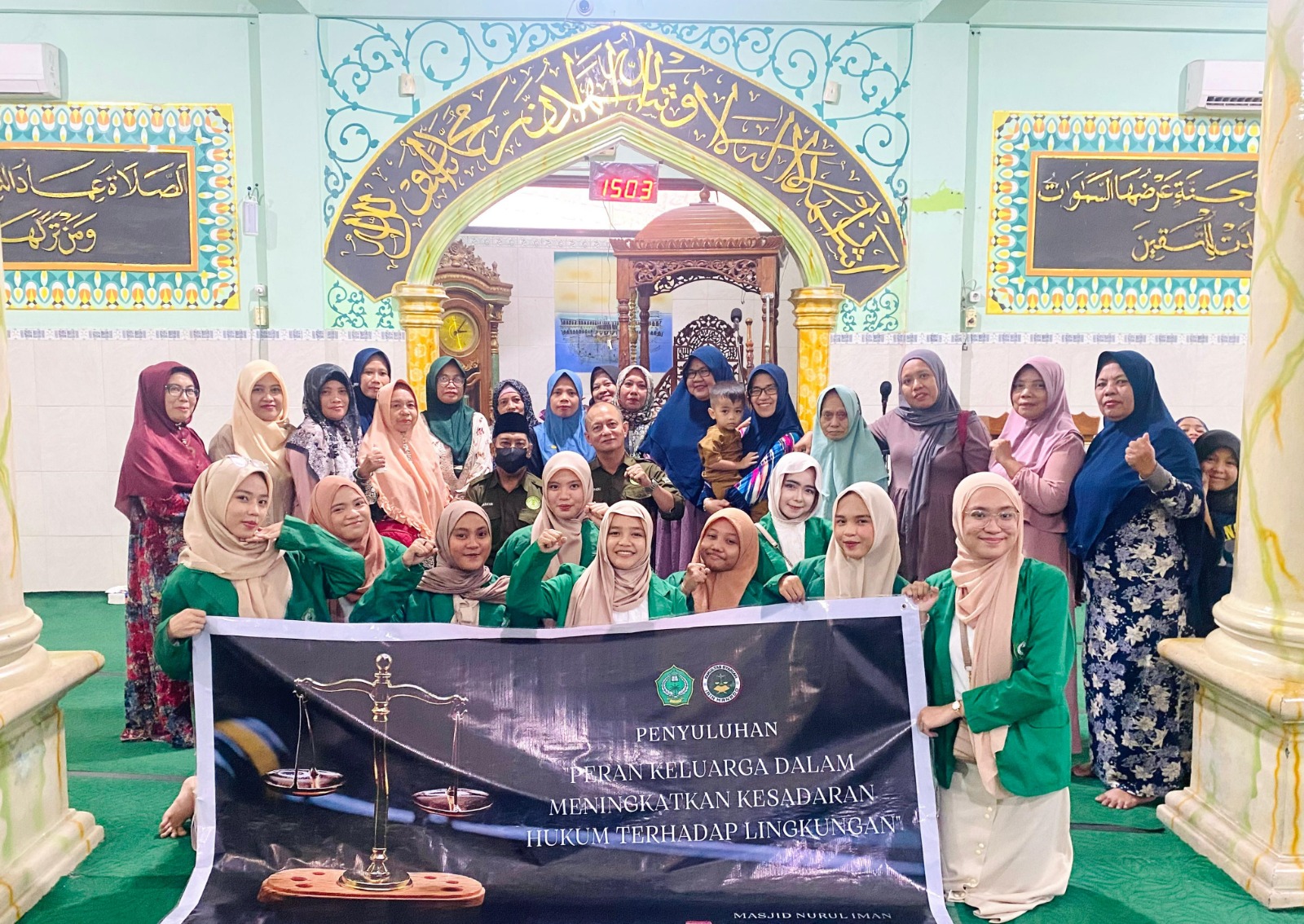 Penyuluhan Peran Keluarga Dalam Meningkatkan Kesadaran Hukum Terhadap Lingkungan